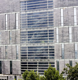 無錫國鑫玻璃案例-南京紫峰大廈